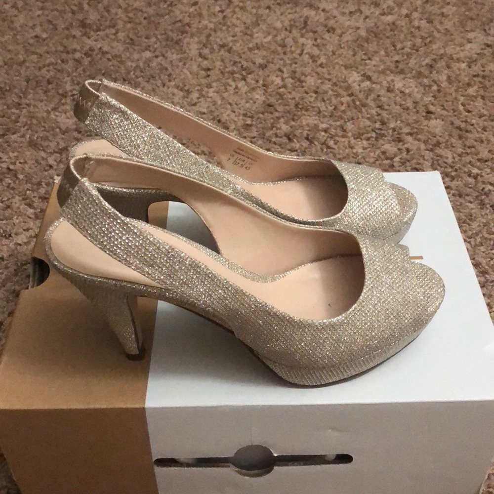 Call it Spring shoes - Picture 3 of 4